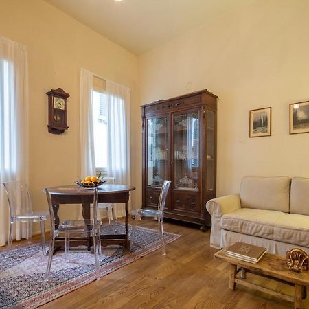 Uffizi Prestige By Mmega Apartment Florence Luaran gambar