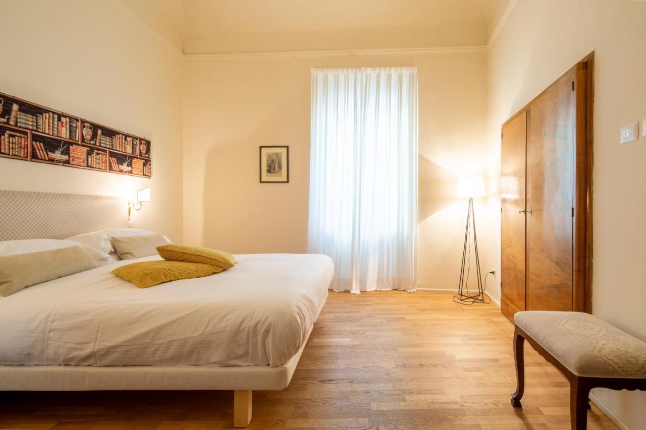 Uffizi Prestige By Mmega Apartment Florence Luaran gambar