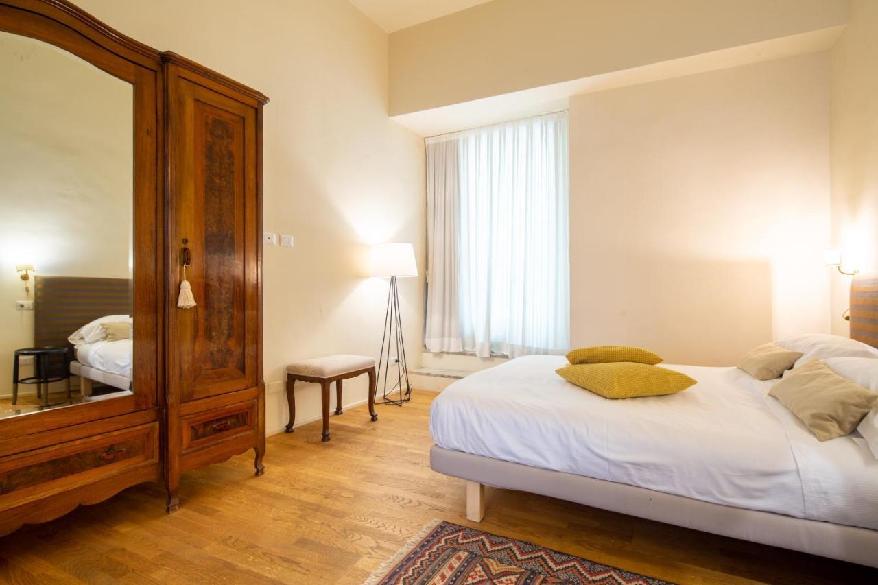 Uffizi Prestige By Mmega Apartment Florence Luaran gambar